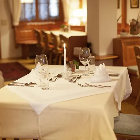 Hotel Zur Traube 3*