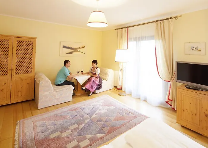 Zur Traube 3* 그라인